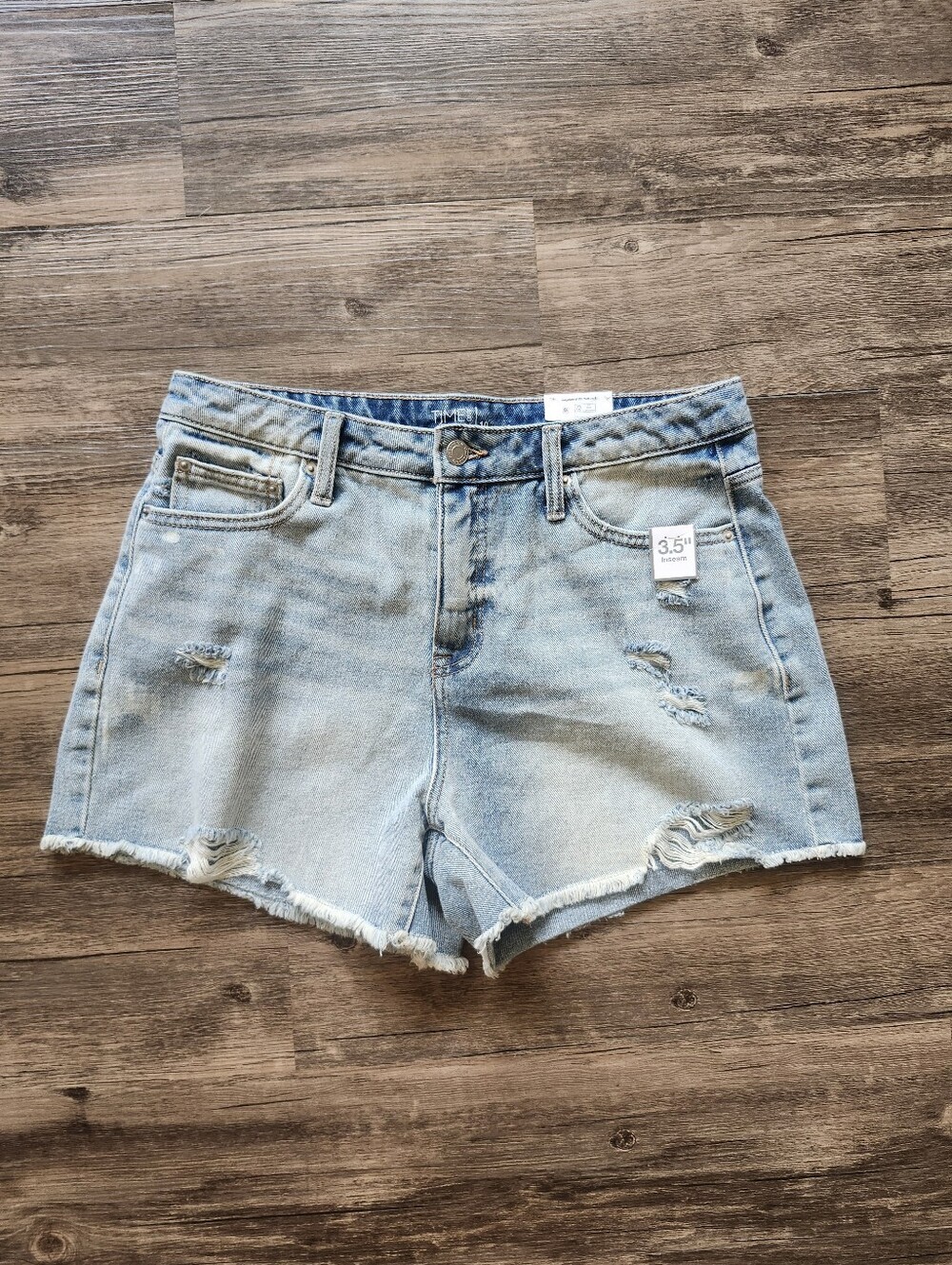 NWT Time and Tru Lightwash Blue Distressed Denim Fray Shorts